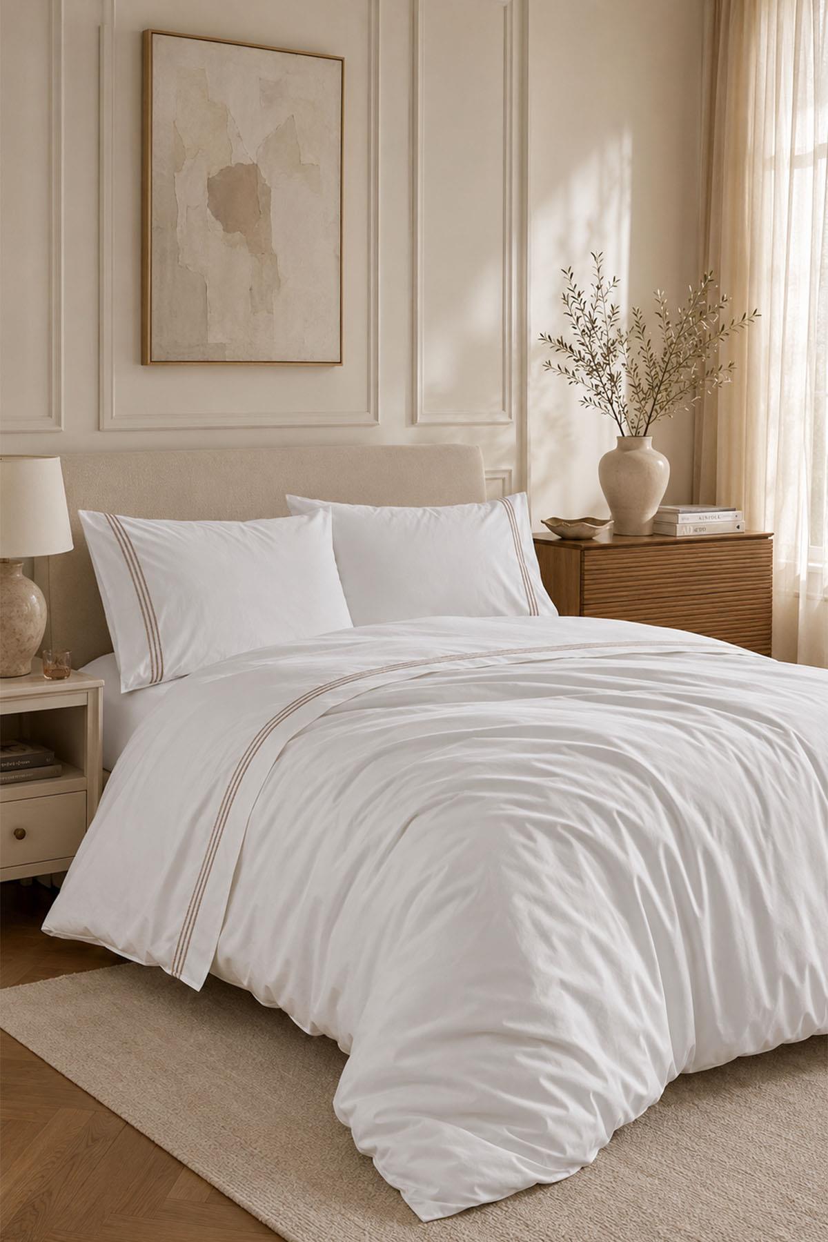 Elda Modern Çizgi Nakışlı Çift Kişilik 3-Piece Bedding Set